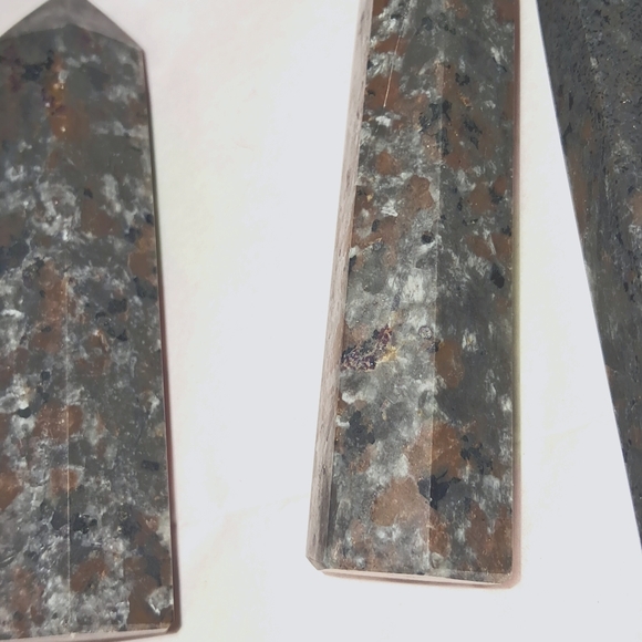 3in Tall Yooperlite tower crystal - Picture 8 of 9